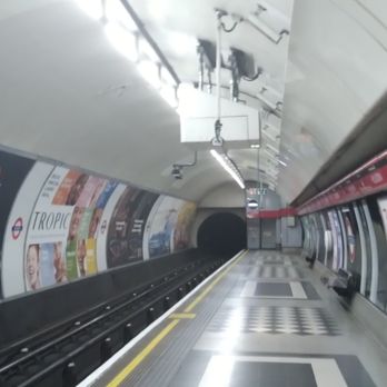 Holborn Tube Station - Platform - Public Transportation Near Me - London, XGL