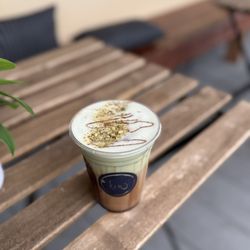Kenz Coffee Bar - Pistachio Dubai Mocha