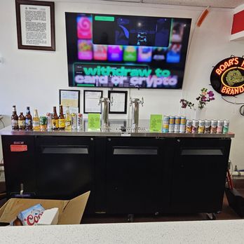 Jordan's Deli - Closeup of alcoholic beverages - Sandwiches Near Me - Denver, Colorado
