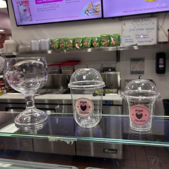 Pink Chocolate - Am many choices to make - Desserts Near Me - La Puente, California
