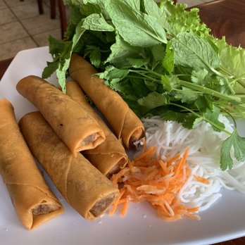 Pho Daily - Crispy Deep Fried Egg Rolls-pork (CGio). - Vietnamese Near Me - Gardena, California Pho Daily - Crispy Deep Fried Egg Rolls-pork (CGio). - Vietnamese Near Me - Gardena, California
