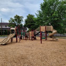 Newberry Park - Bigger kid playground structure