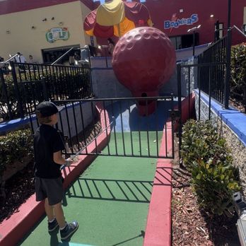 Boomers Santa Maria - Mini golf! - Mini Golf Near Me - Santa Maria, California