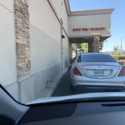 Super long lines that do not move.