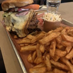 La Rôtisserit - Bouef hache et frites
