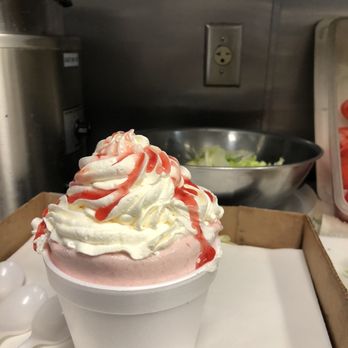 Giant Hamburgers - Strawberry milkshake - Burgers Near Me - Mesa, Arizona Giant Hamburgers - Strawberry milkshake - Burgers Near Me - Mesa, Arizona