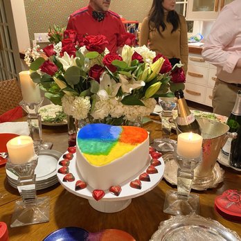 Roobina's Cake - Here is the beautiful cake - Bakeries Near Me - Glendale, California