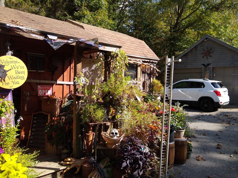 THIRSTY CROW Updated September 2024 367 Old Westport Rd, North