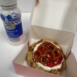 Strawberry Pretzel