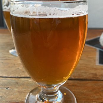 Boneyard Pub - Hop Venom - Brewpubs Near Me - Bend, Oregon