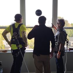 Dorglass - Reviewing safety procedures for window replacement.