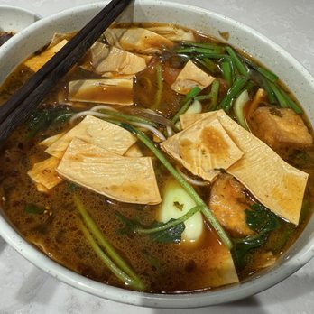 Yunqueen Rice Noodles - 小锅米线 - Chinese Near Me - Vancouver, British Columbia Yunqueen Rice Noodles - 小锅米线 - Chinese Near Me - Vancouver, British Columbia