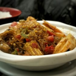 ABC Resto - Stoofpot met garnalen en vermicelli  (15 €).