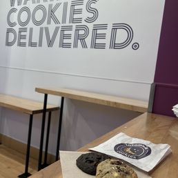 Cookies 'N Cream cookie and Double Chocolate Chunk cookie Cookies 'N Cream cookie and Double Chocolate Chunk cookie
