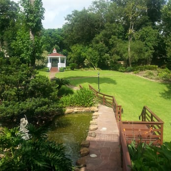 Blue At Brenner's - Lovely Gazebo - Lounges Near Me - Houston, Texas