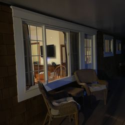 Twin Gables Bed & Breakfast Inn - Kathleen's cozy apartment upon my arrival at night