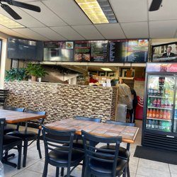 Zesto Pizza - Counter