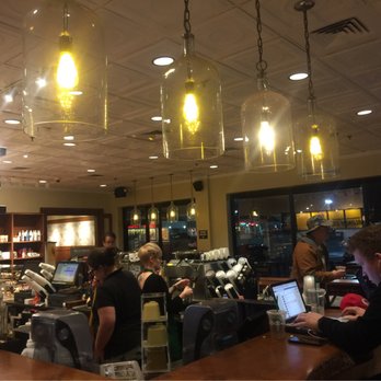 Starbucks - Coffee & Tea Near Me - Kansas City, Missouri