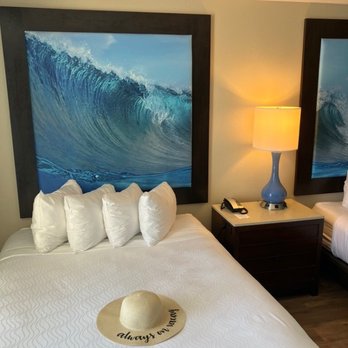 Lido Beach Resort - Super comfy mattress and pillows. - Venues & Event Spaces Near Me - Sarasota, Florida