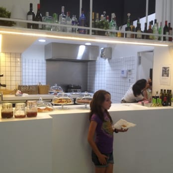 Pequeña Luisa - Spanish Near Me - Alicante, A