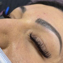 Lashes on Easy Street - 13mm 5-6 dimensional Dcurl