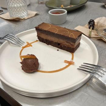 Saltbreaker - Chocolate bar - Cocktail Bars Near Me - Alameda, California