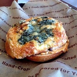 yummy spinach florentine bagel