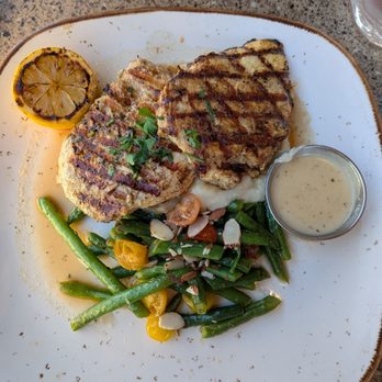 Lazy Dog - New American Near Me - Fresno, California