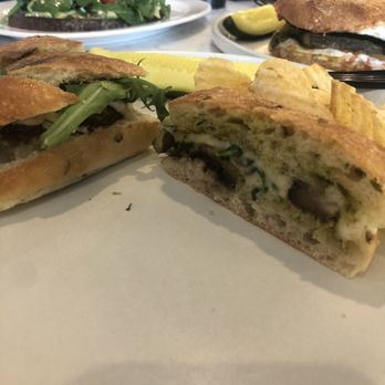 CafeInn - Mushroom Portobello Sandwich - Cafes Near Me - Jericho, New York