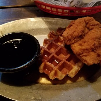 Red's Ice House - Chicken & waffle - Seafood Near Me - Mount Pleasant, South Carolina Red's Ice House - Chicken & waffle - Seafood Near Me - Mount Pleasant, South Carolina