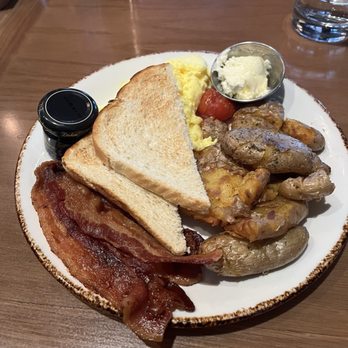 Corner Restaurant - All American* - Bars Near Me - Austin, Texas Corner Restaurant - All American* - Bars Near Me - Austin, Texas