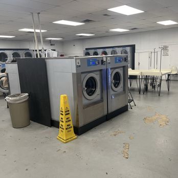 Washpot Laundry - Laundromat Near Me - Whittier, North Carolina