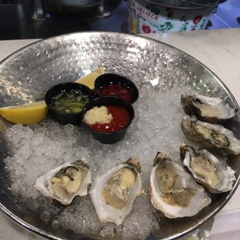 The Oyster Bar - 1/2 dozen of raw oysters - Bars Near Me - Stateline, Nevada