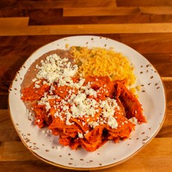Mar Y Mar - Chilaquiles Rojos