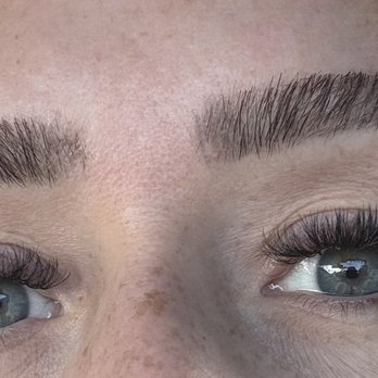 Cheek to Chic - Lash extensions - Eyelash Service Near Me