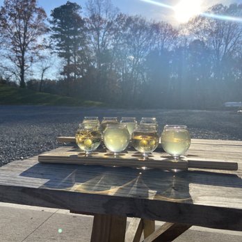 Reeces Cider - Sampling yo. - Cideries Near Me - Ellijay, Georgia Reeces Cider - Sampling yo. - Cideries Near Me - Ellijay, Georgia