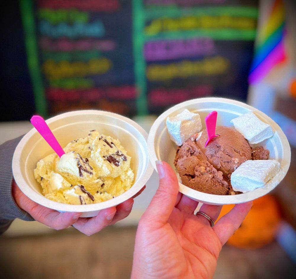 Mother Moo Creamery Logo