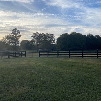 Cherry Hollow Farm - Wedding Planning Near Me - Palmetto, Georgia Cherry Hollow Farm - Wedding Planning Near Me - Palmetto, Georgia