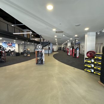 Carolina Custom Vehicles - Entrance to building - Tires Near Me - Cornelius, North Carolina