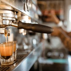 White Dog Coffee  - Serving Thomas Hammer & Craven's coffee