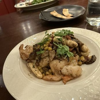 Petterinos - Gnocchi - American Near Me - Chicago, Illinois