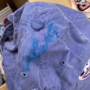 Colonial Van Lines - Staining from long standing contact with water causing dye to run - Movers Near Me - Pompano Beach, Florida