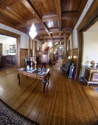 Edwardian Inn by null