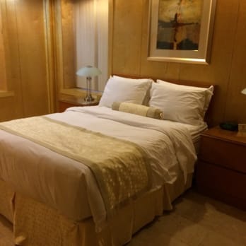 The Eldon Luxury Suites - Bedroom - Hotels Near Me - Washington, DC, District of Columbia