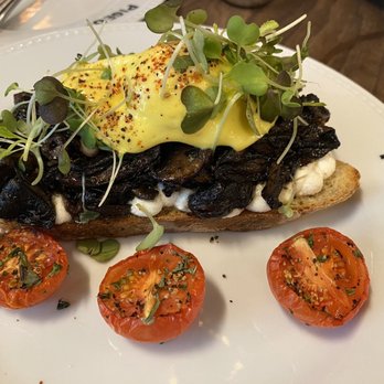 Pigeon - Mushroom Eggs Benedict - Coffee & Tea Near Me - Toronto, Ontario