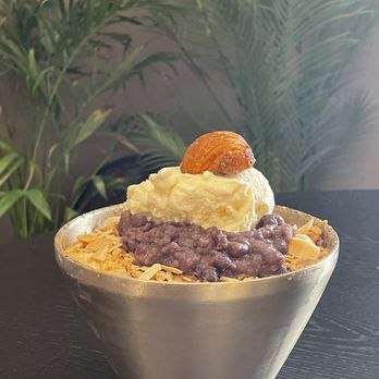Kream Dessert - Red bean bingsu - Desserts Near Me - Richmond Hill, Ontario Kream Dessert - Red bean bingsu - Desserts Near Me - Richmond Hill, Ontario