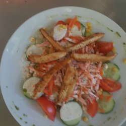 Pizzeria Santa Lucia - Gemischte Salat mit Hühnerbrust Streifen