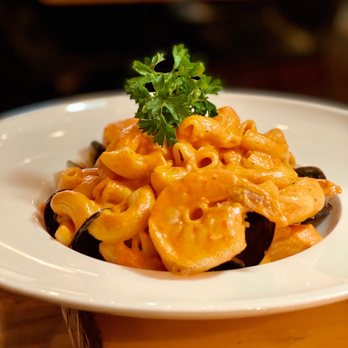 Za Cafe Pizzeria + Bar - Seafood cognac - Pizza Near Me - Toronto, Ontario
