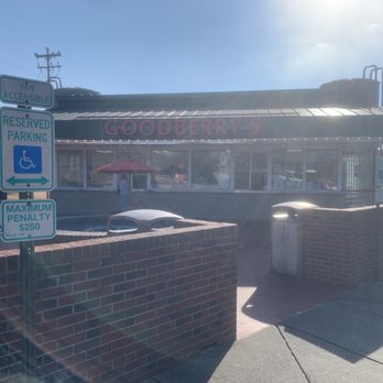 Goodberry's Frozen Custard - Store front - Bakeries Near Me - Wake Forest, North Carolina