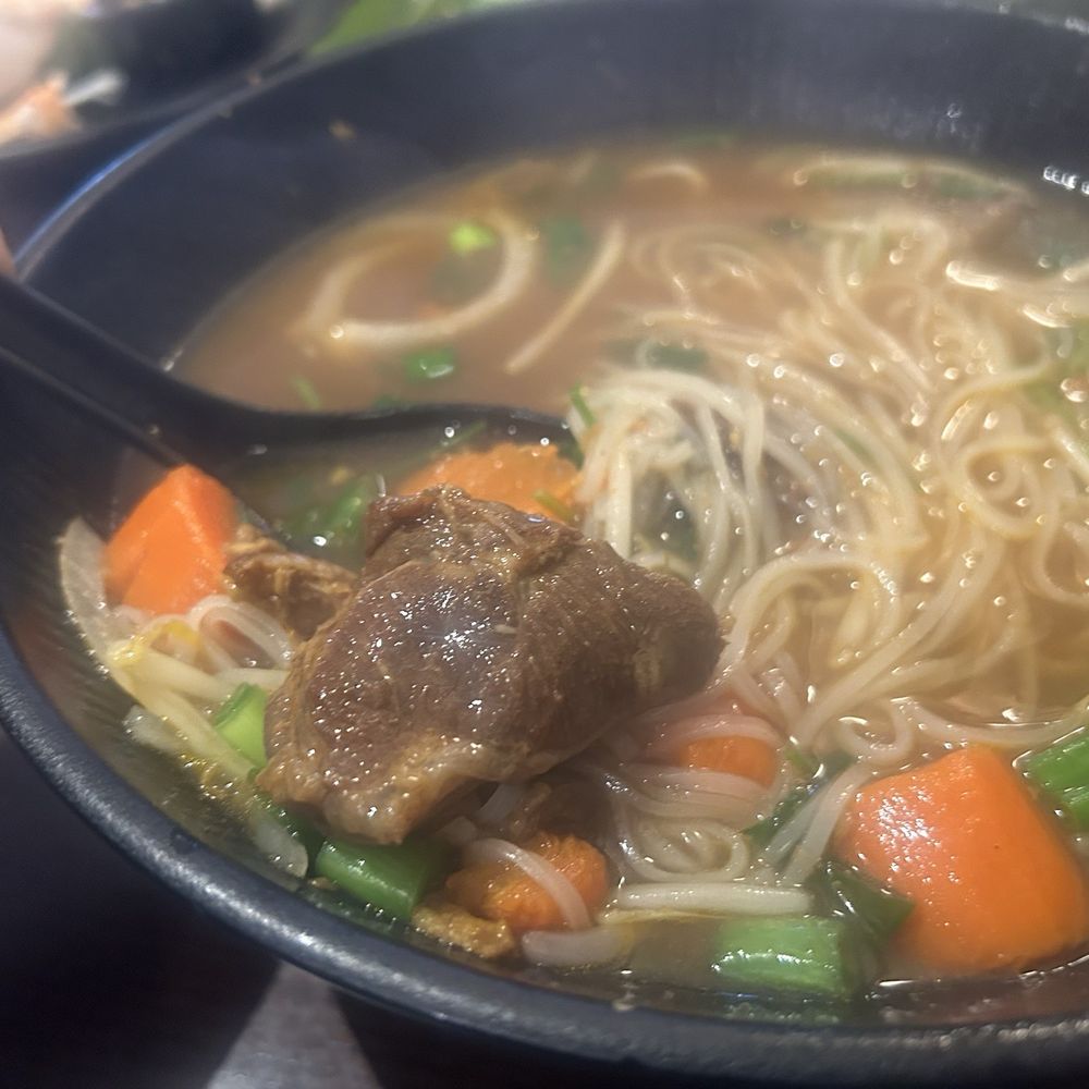 Saigon Vietnamese Restaurant - Beef stew noodles - Vietnamese Near Me - Tracy, California Saigon Vietnamese Restaurant - Beef stew noodles - Vietnamese Near Me - Tracy, California